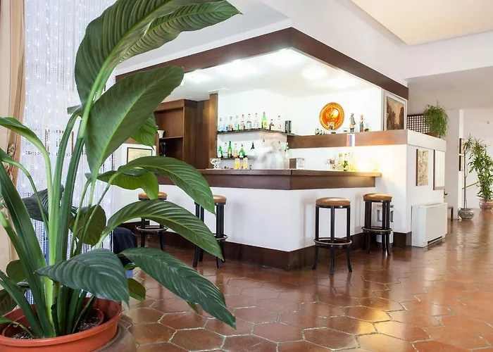 Grand De Rose Hotel 4*