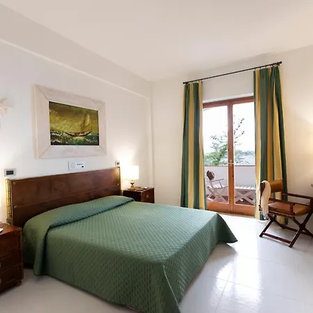 Ξενοδοχείο Grand De Rose 4*