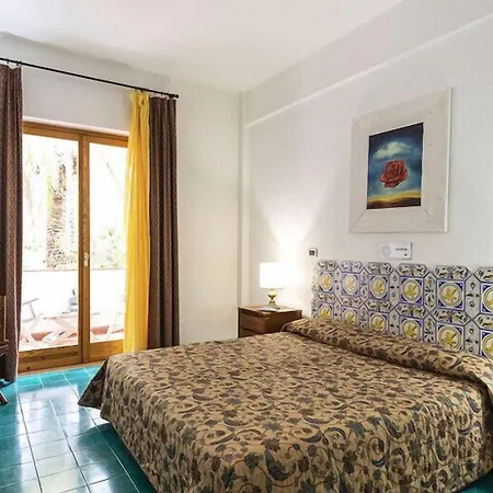 Grand De Rose Hotel 4*