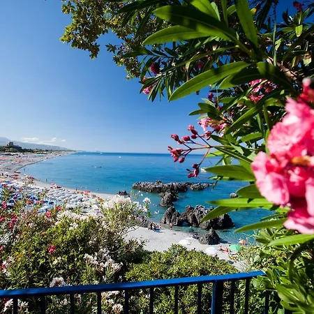 Grand De Rose Hotel Scalea