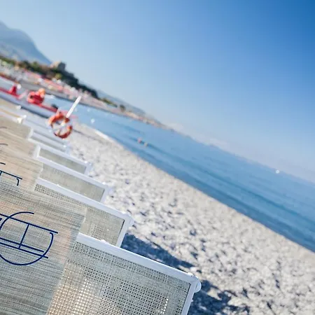 Grand De Rose Ξενοδοχείο