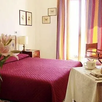 Hotell Grand De Rose Scalea