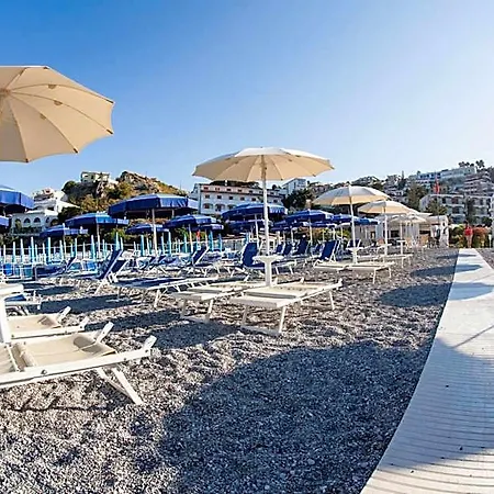 Grand De Rose Ξενοδοχείο 4*