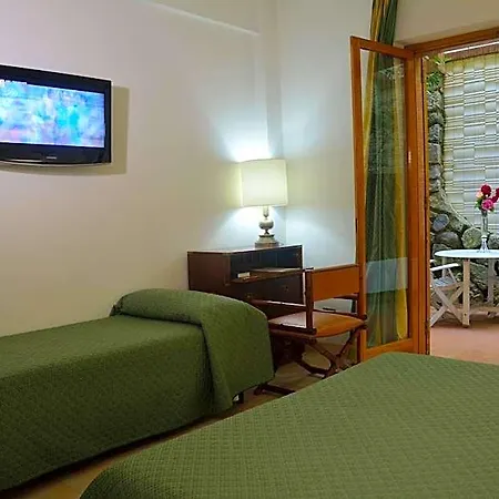 Grand De Rose 4* Scalea