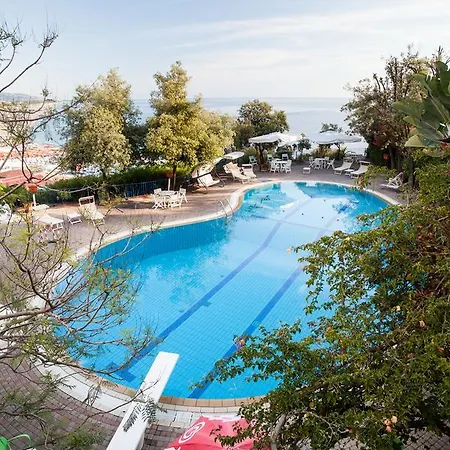 Ξενοδοχείο Grand De Rose Scalea