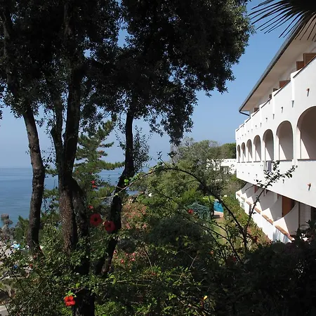 Grand De Rose Hotel
