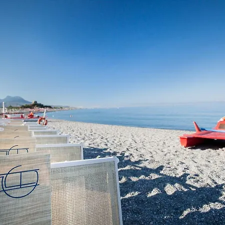Grand De Rose 4*