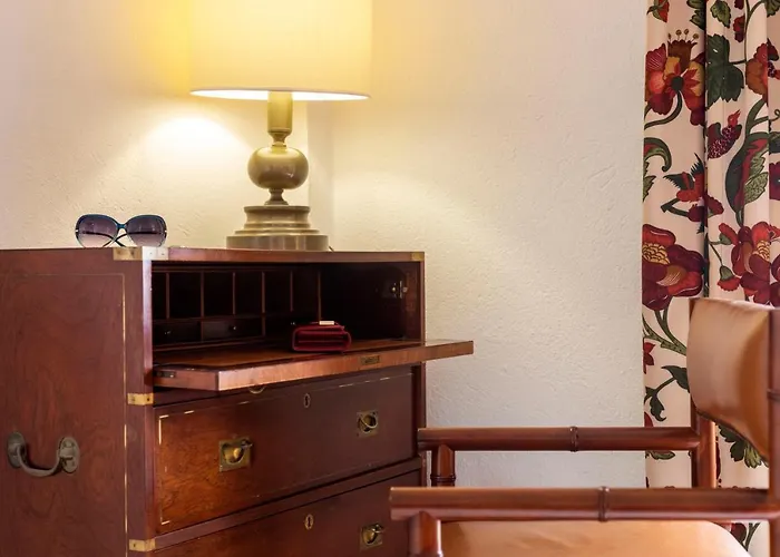 Hotel Grand De Rose 4*