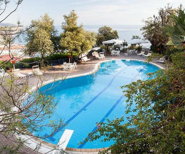 Hotel Grand De Rose Scalea